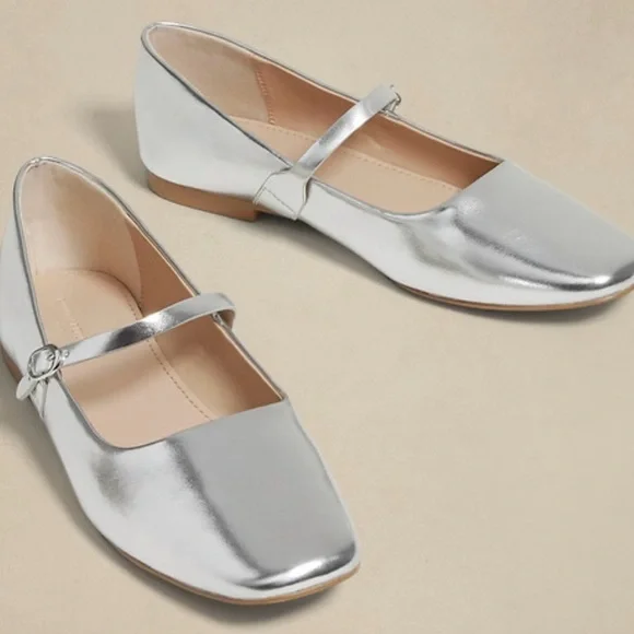 Banana Republic Factory Metallic Flats - Picture 4 of 9